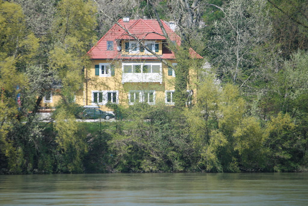 Gaestehaus Egger Emmersdorf an der Donau Zewnętrze zdjęcie